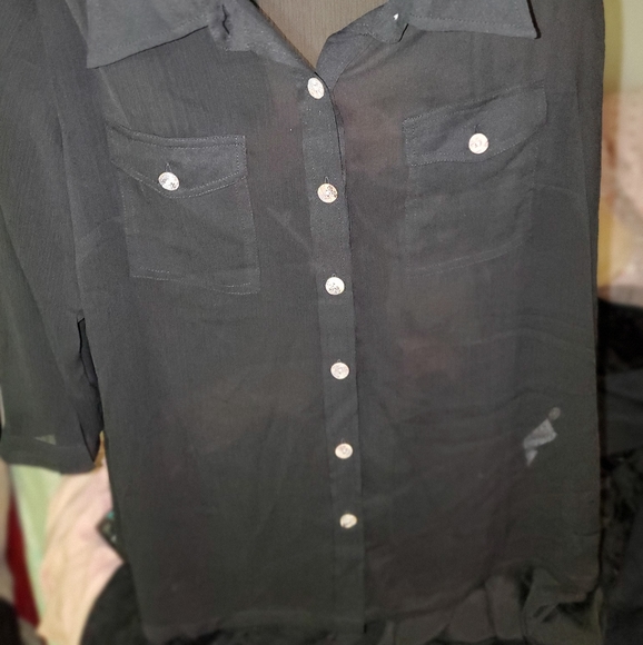 Sheer collared button up. Super cute - Picture 5 of 8